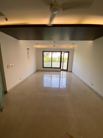 Room in 3 BHK Apartment at Sainik Farm – for Sale
