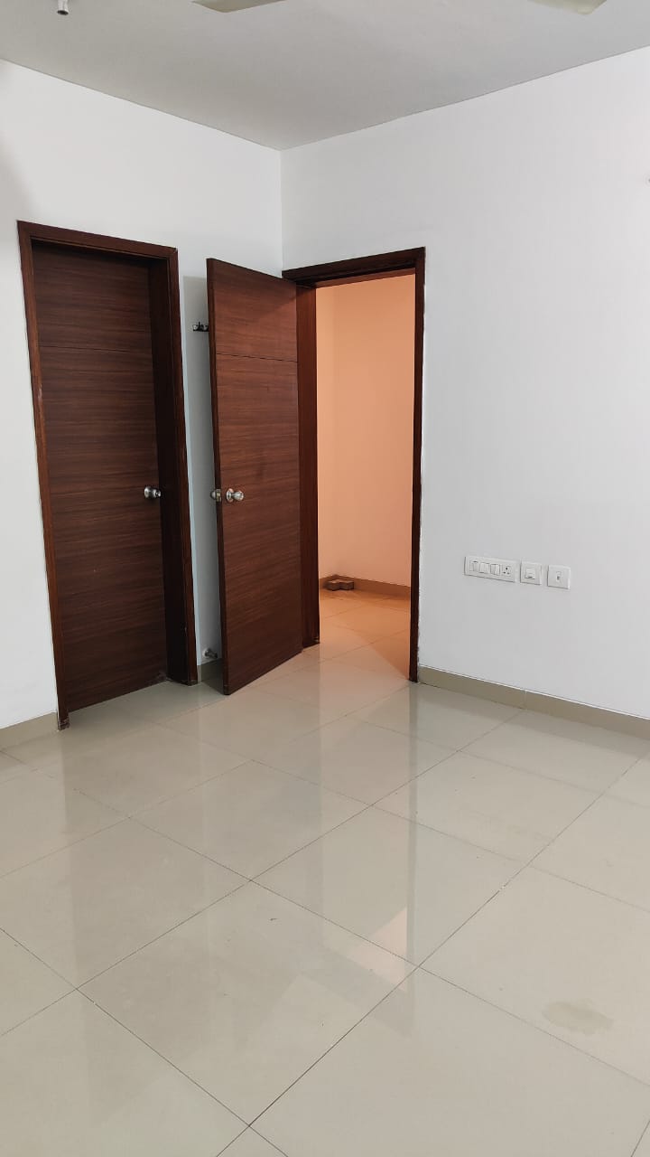 3 BHK Apartment For Sale in Alcon Silverleaf