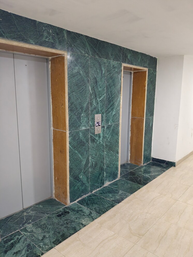 Room, omaxe-hazratganj Studio 565 Sq.Ft. Apartment In Gomti Nagar Lucknow 8059056