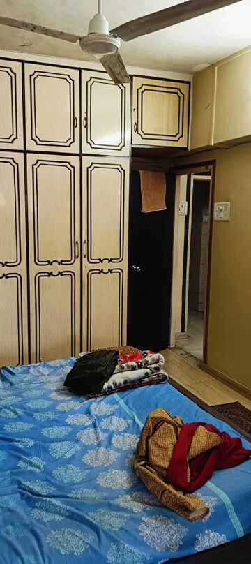 Bedroom in 1 BHK Apartment at Bandra West – for Rent