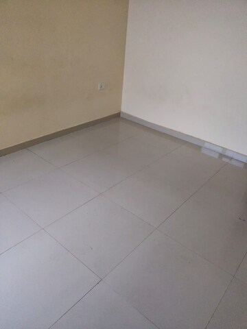 Room in 2 BHK Apartment at Signature The Millennia 2, Sector 37d – for Rent
