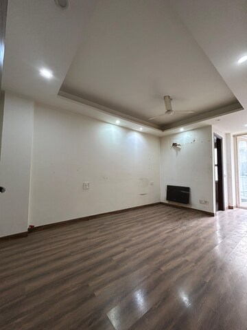 Room in 3 BHK Apartment at Freedom Fighters Enclave – for Rent