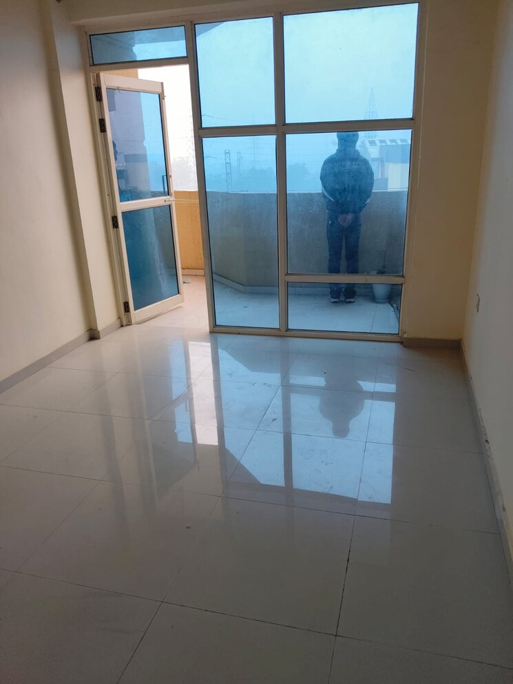 Room, signature-the-millennia-2 2 Bedroom 686 Sq.Ft. Apartment In Sector 37d Gurgaon 8059099