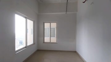 Room in 3 BHK Apartment at Indiabulls Sky Forest, Lower Parel – for Sale