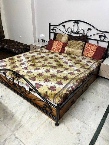 Bedroom in 3 BHK Apartment at Vikram Nagar – for Rent
