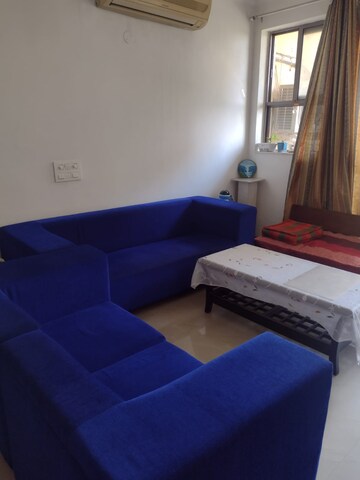 Living Room in 3 BHK Apartment at Sector 47 – for Rent