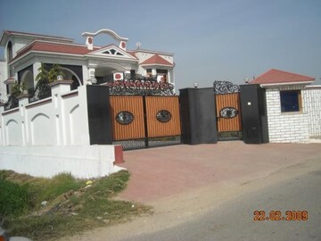 2 BHK Independent House – Exterior View View at Sector 14 - for Rent