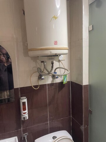 Bathroom in 3 BHK Apartment at Supertech 34 Pavilion, Sector 34 – for Sale