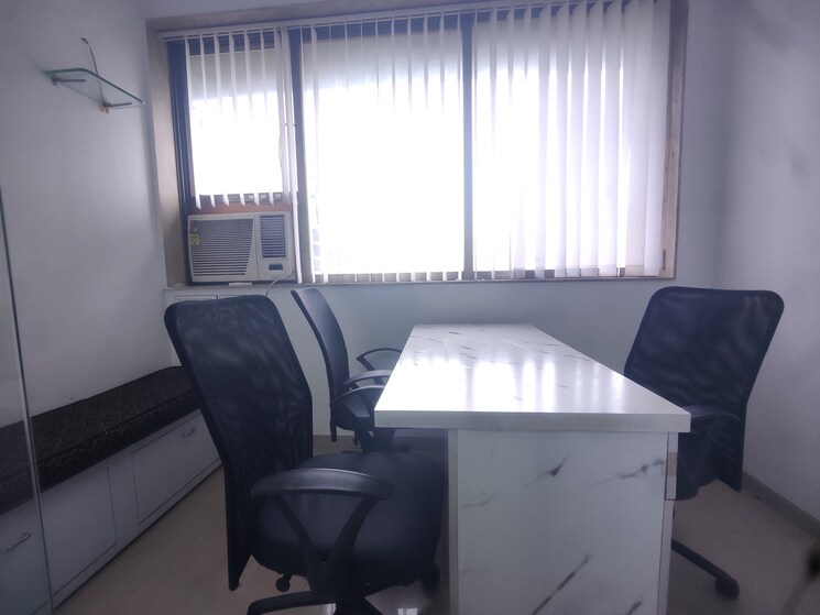Team Area, knox-plaza Commercial Office Space 270 Sq.Ft. In Malad West Mumbai 8059247