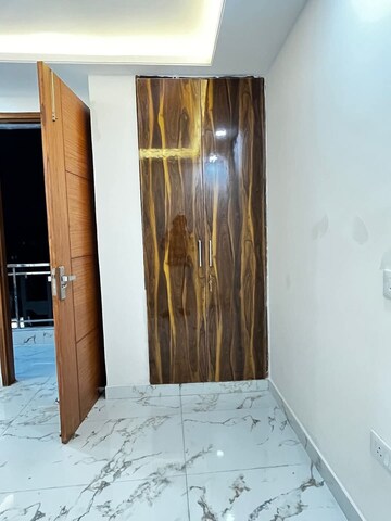 Furnished Amenities in 1 BHK Builder Floor at Neb Sarai – for Rent