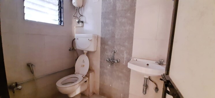 Bathroom, hdil-residency-park-1 4 Bedroom 1520 Sq.Ft. Apartment In Virar West Palghar 8059279