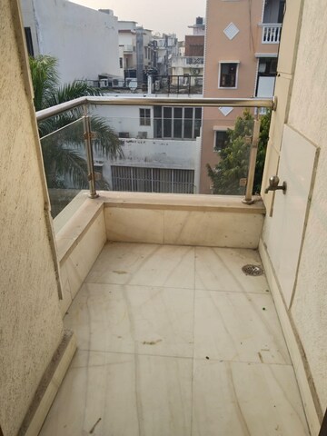 Room in  Pg at Old Rajinder Nagar – for Rent