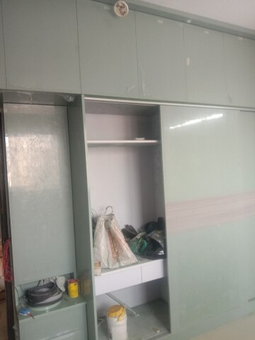 Furnished Amenities in 2.5 BHK Apartment at Mahagun Mywoods, Sector 16c Greater Noida – for Rent