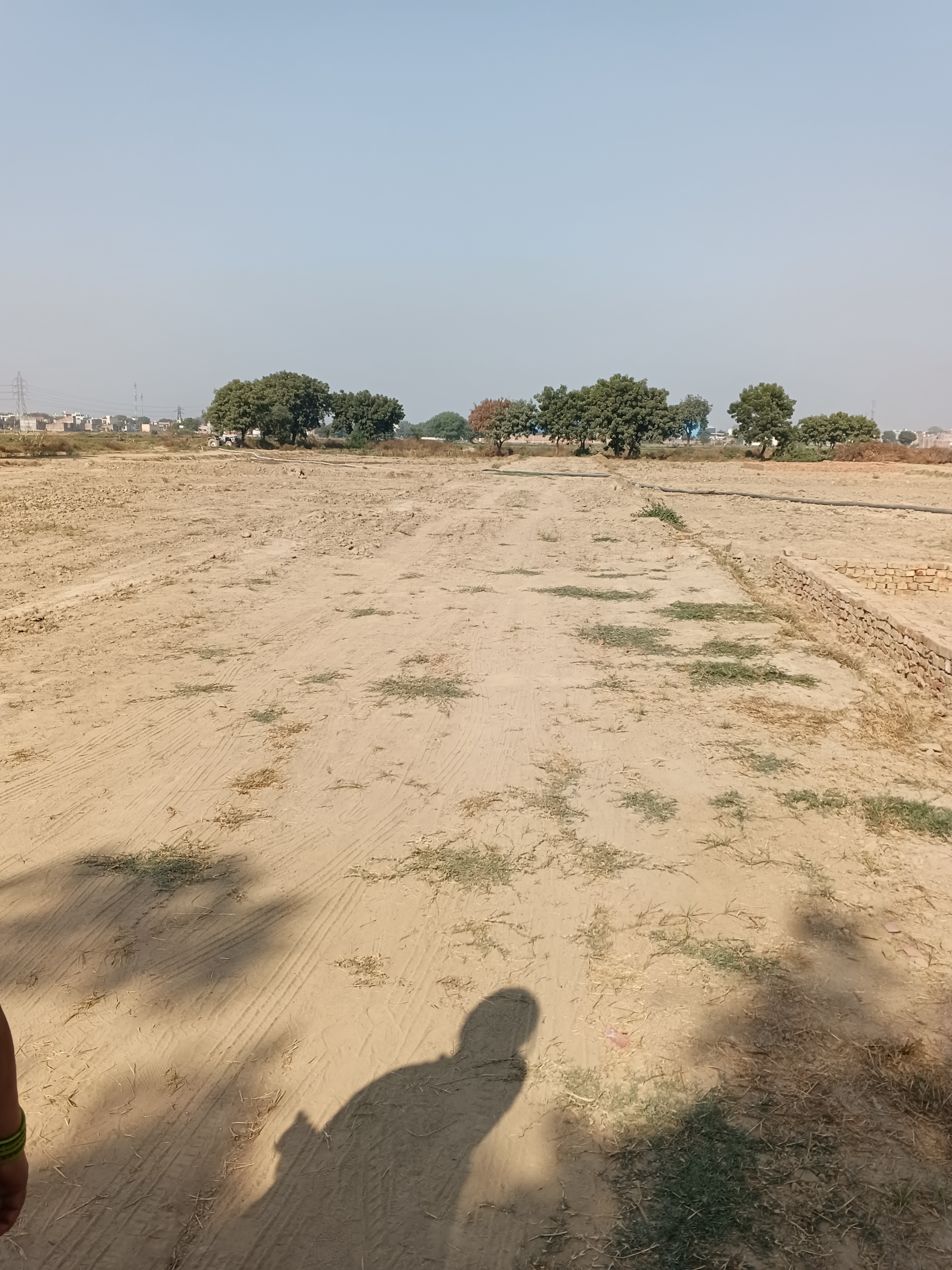 Plot For Sale in Agra Mathura Highway  Tou