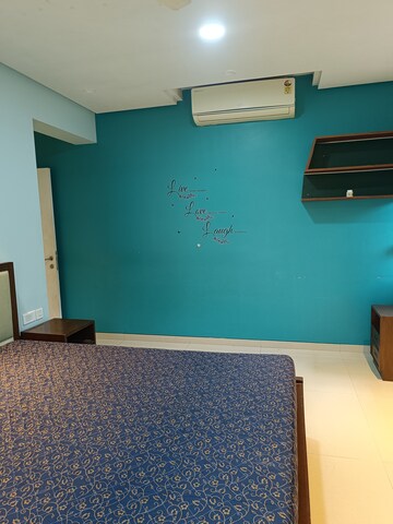Furnished Amenities in 3 BHK Apartment at Kalpataru Hills Phase II, Manpada – for Rent