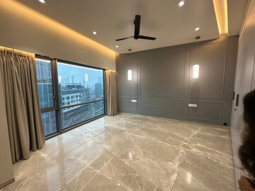 Room in 3 BHK Apartment at Lodha World View, Worli – for Rent