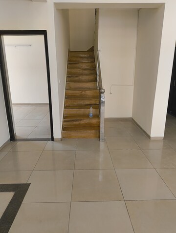 Room in 4 BHK Apartment at Sushma Crescent, Dhakoli Village – for Rent