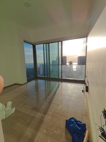Room in 4 BHK Apartment at Rustomjee Crown, Prabhadevi – for Rent