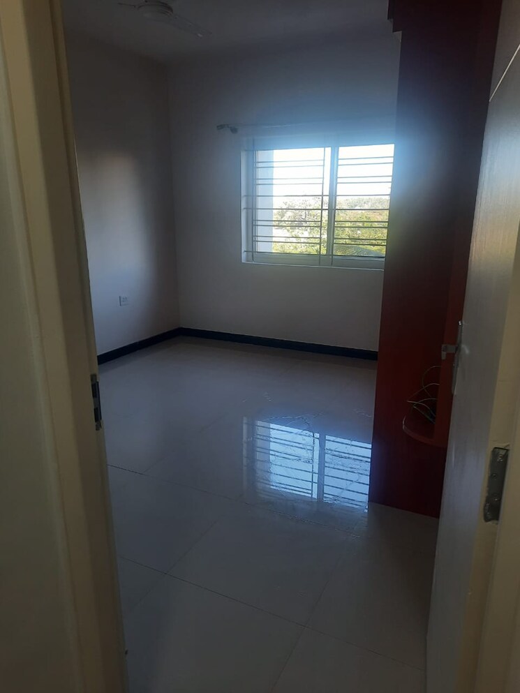 Room, mims-residency 4 Bedroom 3030 Sq.Ft. Villa In Thanisandra Main Road Bangalore 8059567