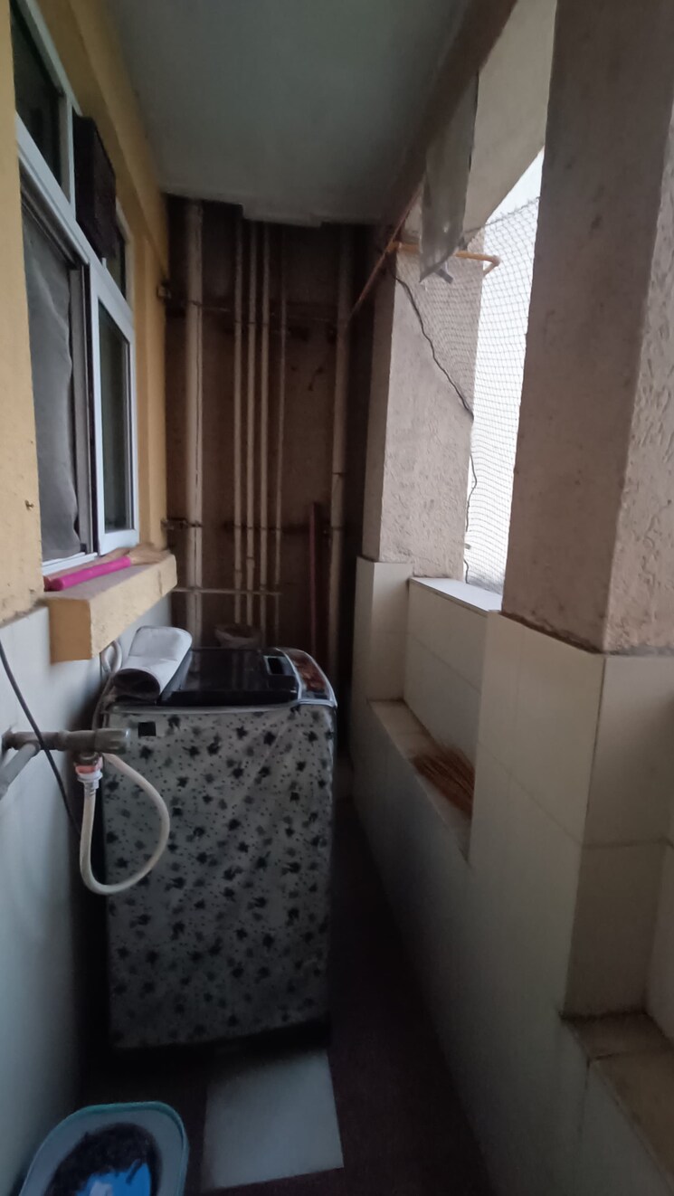 Bathroom, hiranandani-meadows 3 Bedroom 1050 Sq.Ft. Apartment In Manpada Thane 8059568