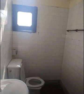 Bathroom in 2 BHK Builder Floor at Sector 39 – for Rent