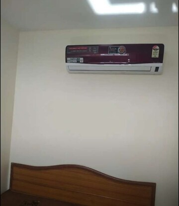 Bedroom in 2 BHK Builder Floor at Sector 39 – for Rent