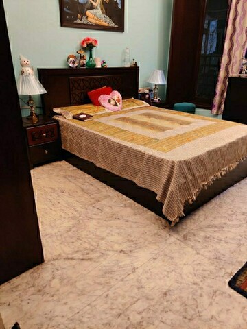 Bedroom in 2.5 BHK Builder Floor at SS The Lilac, Sector 49 – for Rent