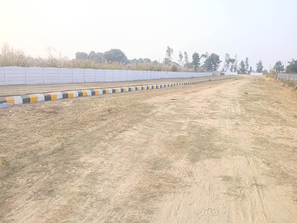 Plot For Sale in GNIDA Lohiya Enclave