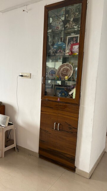 Furnished Amenities in 2 BHK Apartment at Lodha Downtown, Dombivli East – for Rent