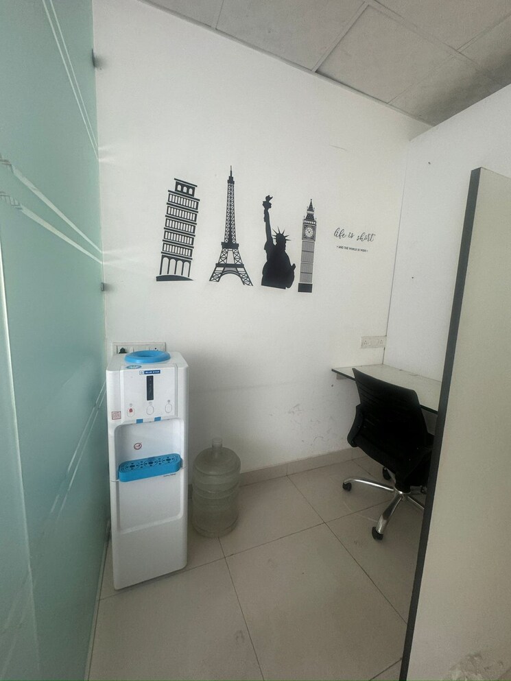 undefined, sushma-infinium Commercial Office Space 630 Sq.Ft. In Ghazipur Zirakpur 8059646