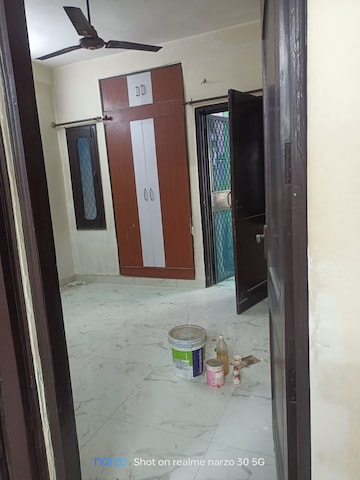Room in 2 BHK Apartment at Patparganj – for Rent