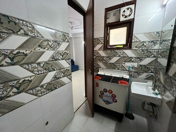 Master Bedroom in 1 BHK Builder Floor at Saket – for Rent
