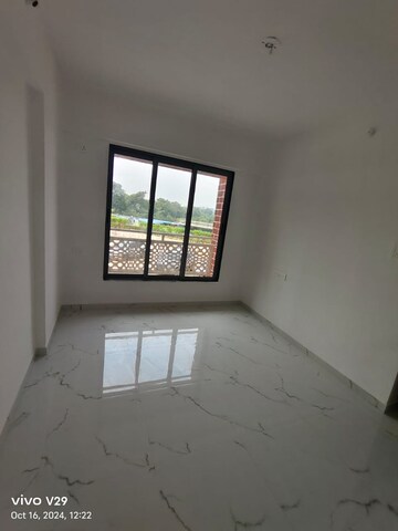 Room in 2 BHK Apartment at Lodha Panacea 1, Dombivli East – for Sale