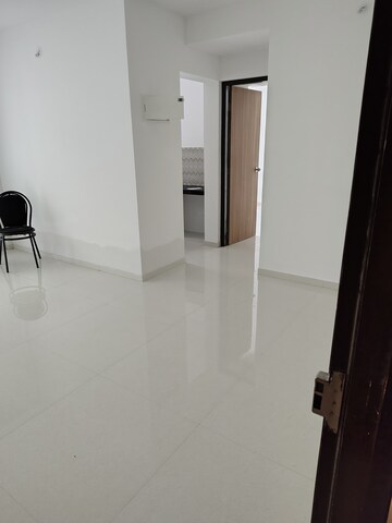 Room in 2 BHK Apartment at Lodha Panacea 1, Dombivli East – for Sale