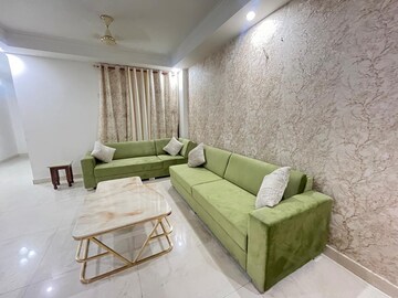 Bedroom in 1 BHK Builder Floor at Saket – for Rent