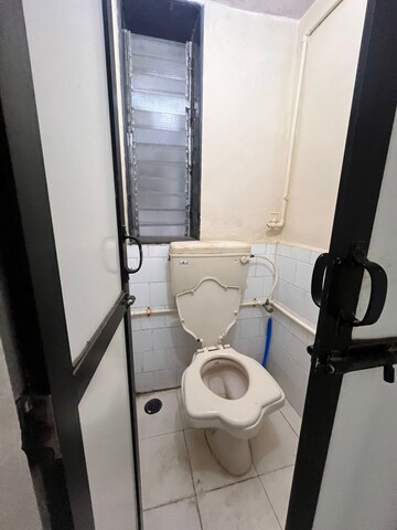 Bathroom in 1 BHK Apartment at Andheri West – for Rent