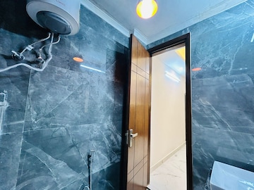 Bathroom in 1 BHK Builder Floor at Saket – for Rent