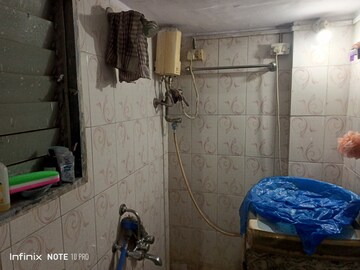 Bathroom in 1 BHK Apartment at Kopar Khairane – for Rent