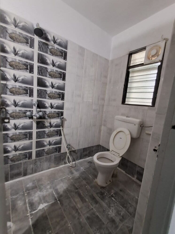 Bathroom, wardha rd 3 Bedroom 1400 Sq.Ft. Apartment In Wardha rd Nagpur 8059825