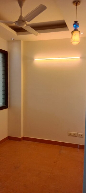 Room in 3 BHK Builder Floor at Chitranjan Park – for Sale