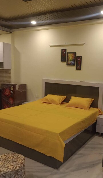 Bedroom in 1 BHK Builder Floor at Saket – for Rent