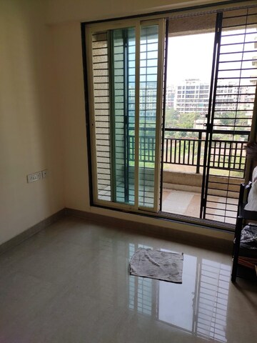 Room in 2 BHK Apartment at Mohan Willows, Badlapur East – for Rent