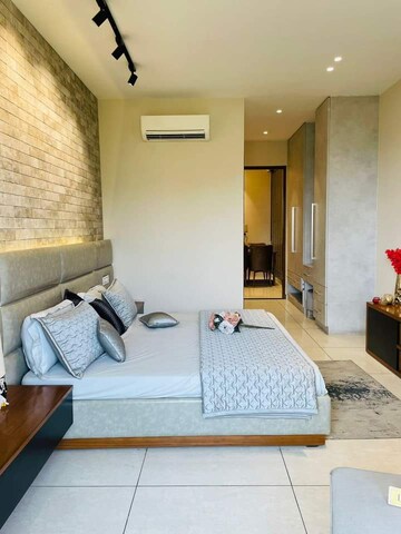 Bedroom in 1 BHK Builder Floor at Saket – for Rent