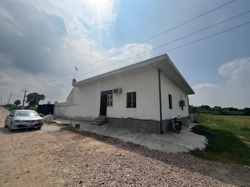  Plot For Sale in Bhopani Village