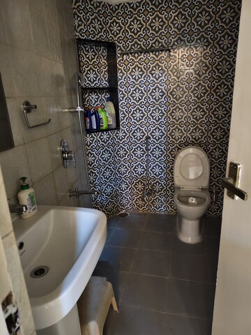 Master Bedroom in 2 BHK Apartment at Indiranagar – for Rent