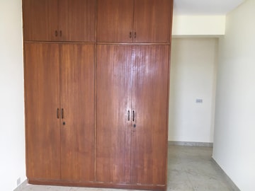 Furnished Amenities in 3 BHK Apartment at Emaar The Enclave, Sector 66 – for Rent