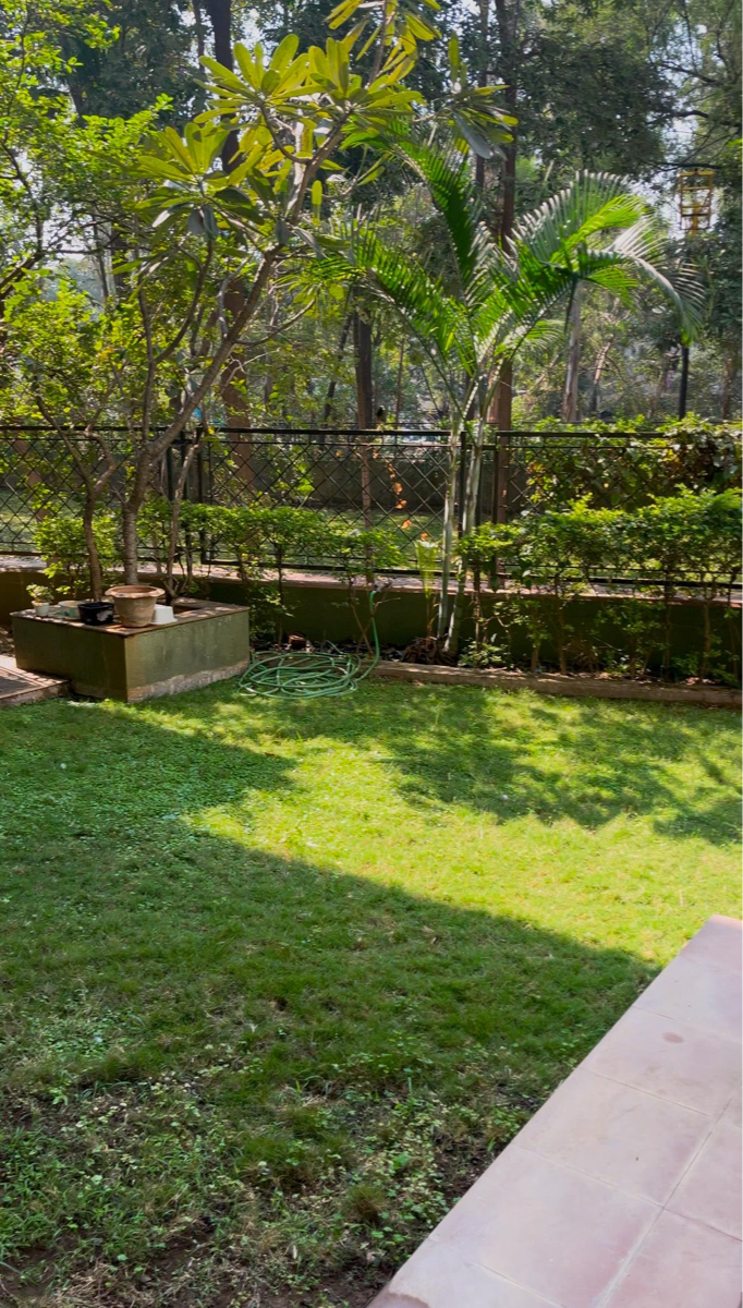 4 BHK + Extra Room Apartment For Sale in Treasure Park