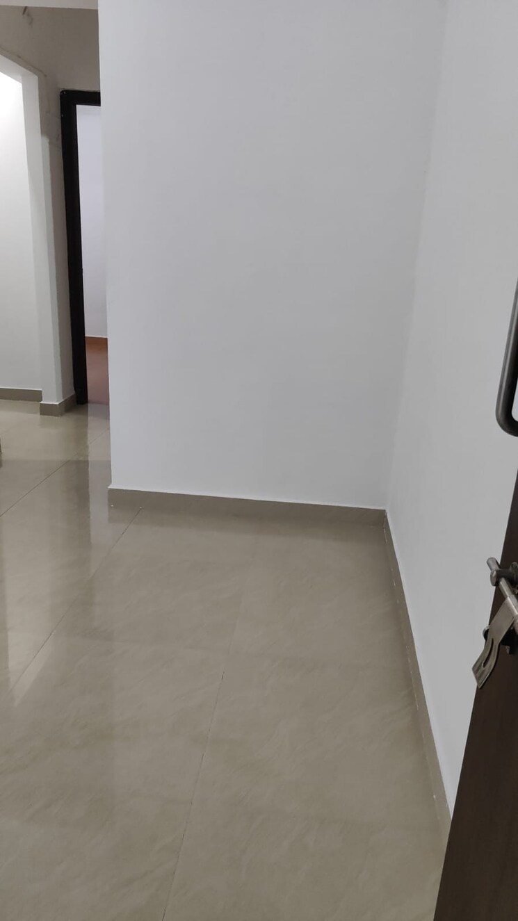 Room, db-orchid-ozone 1 Bedroom 575 Sq.Ft. Apartment In Dahisar East Mumbai 8060018