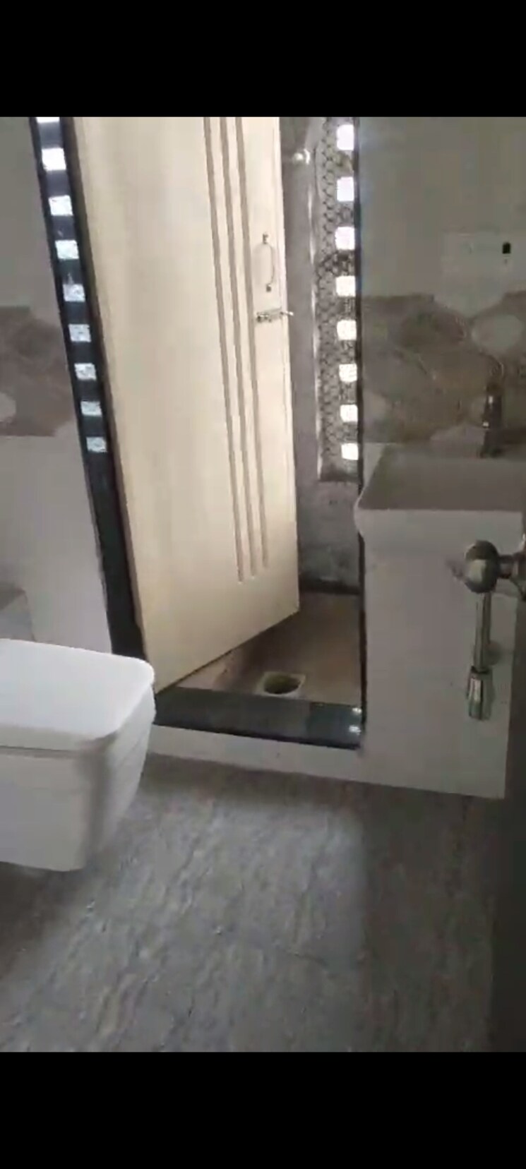 Bathroom, panchpakhadi-jewel 2 Bedroom 660 Sq.Ft. Apartment In Panch Pakhadi Thane 8060023