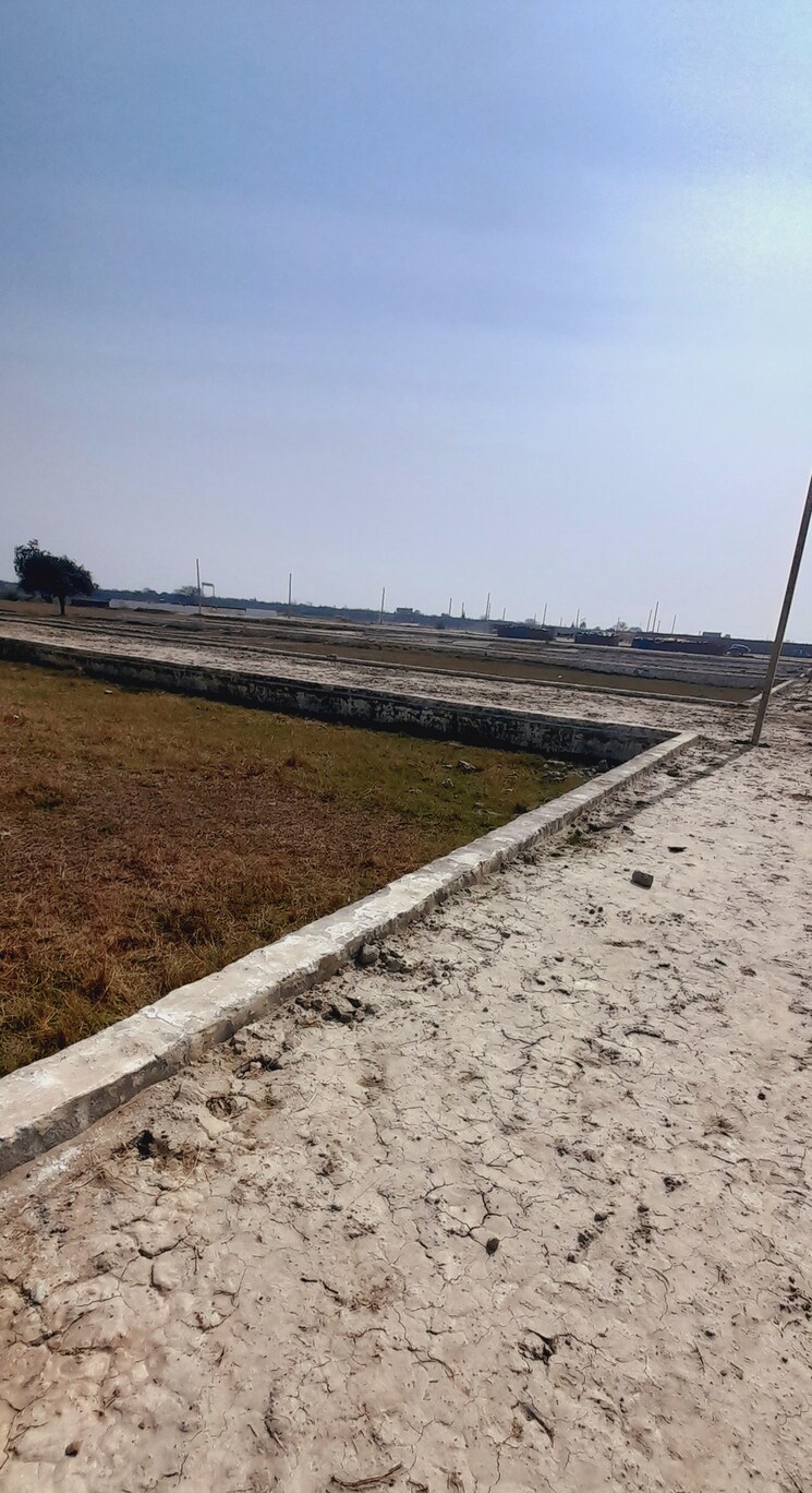 undefined, jewar  501 Sq.Yd. Plot In Jewar Greater Noida 8060046